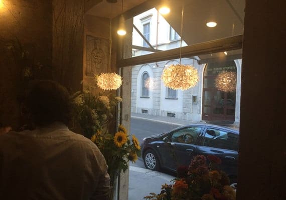 Fioraio Bianchi Caffe : A great watering spot!