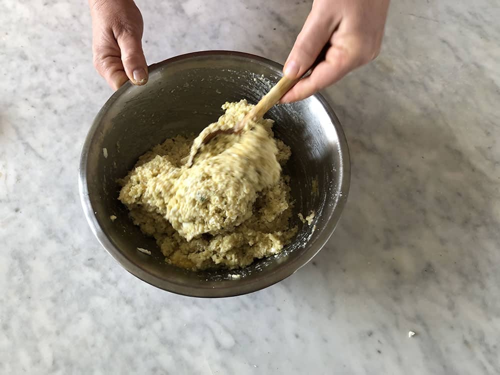 Flat meatballs of millet and eggplant