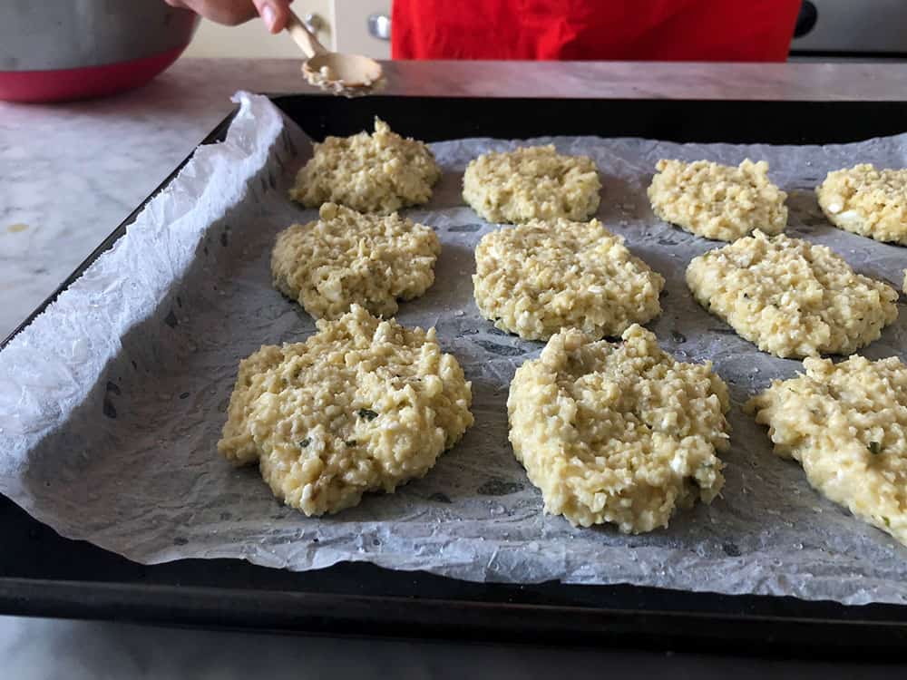 Flat meatballs of millet and eggplant