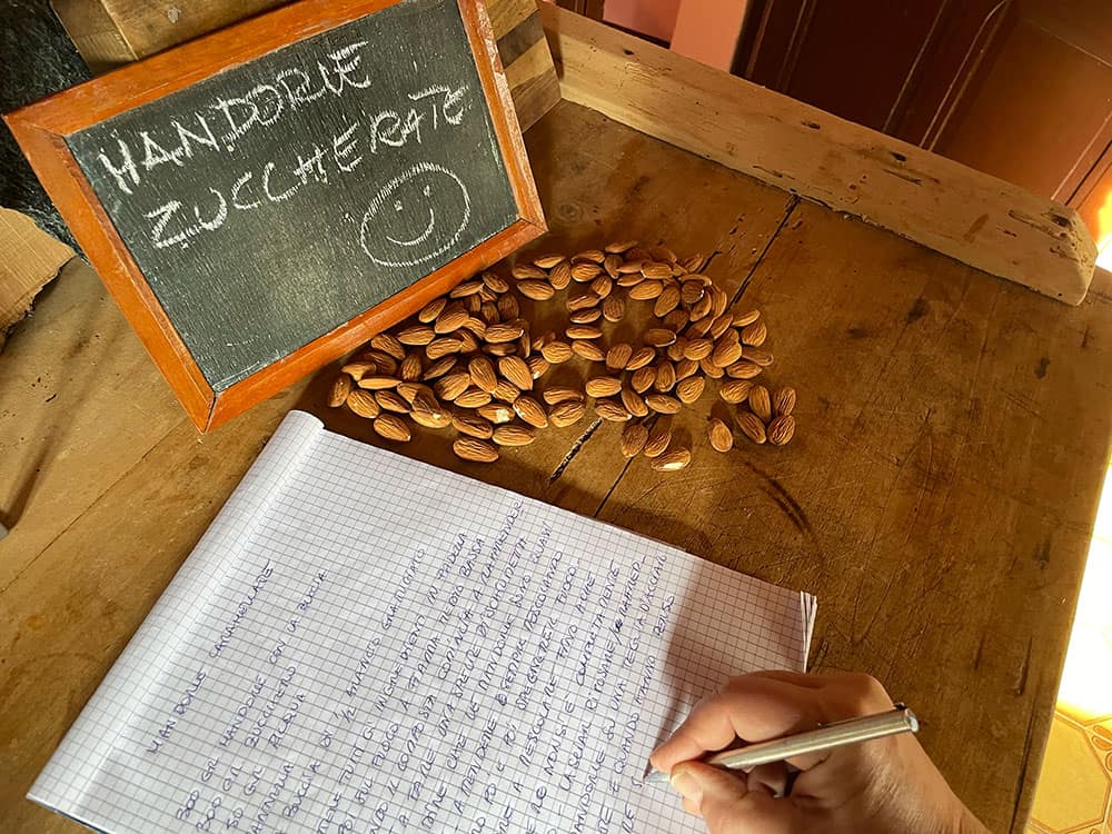 Sugared Almonds Italian Style