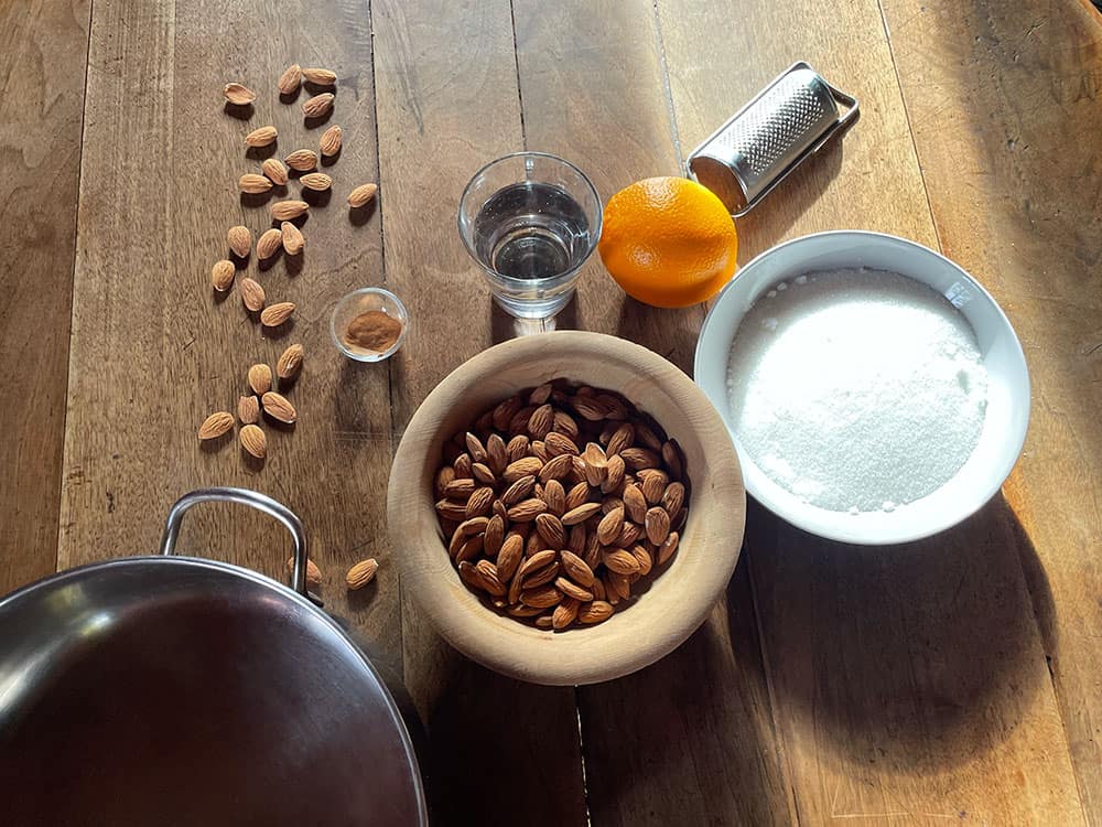 Sugared Almonds Italian Style